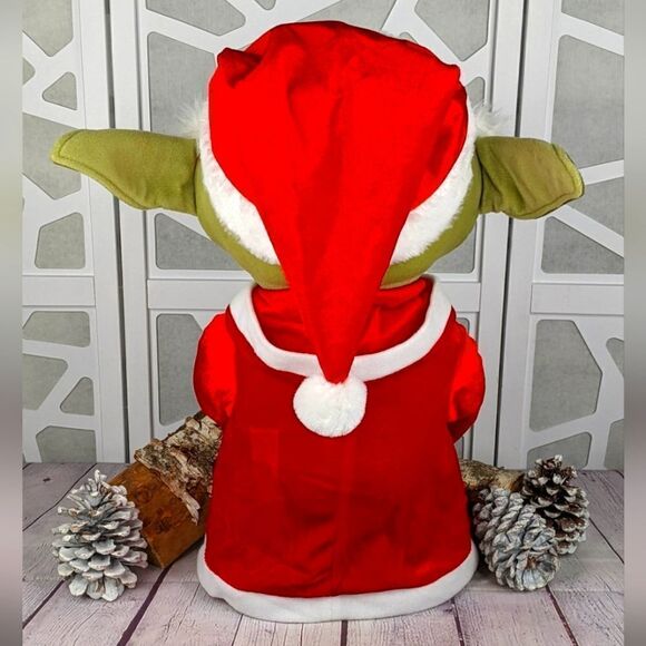 Star Wars Yoda Holiday Greeter - 21" High - Picture 4 of 9